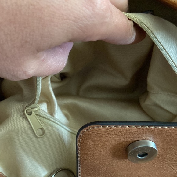 Fossil Handbag with Wooden Top Handle Straw/Plaid pattern - Picture 4 of 17